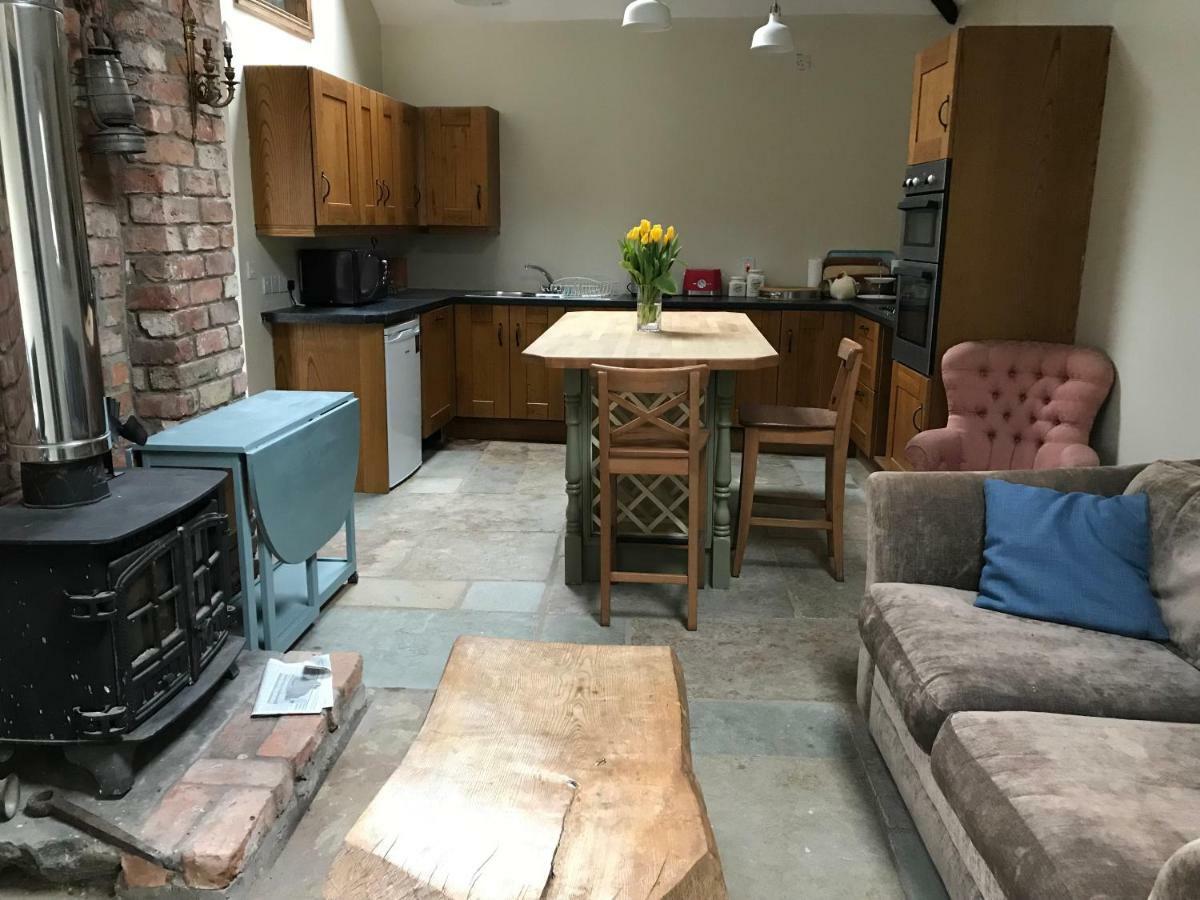Tracey'S Farmhouse Cottage Belfast Esterno foto