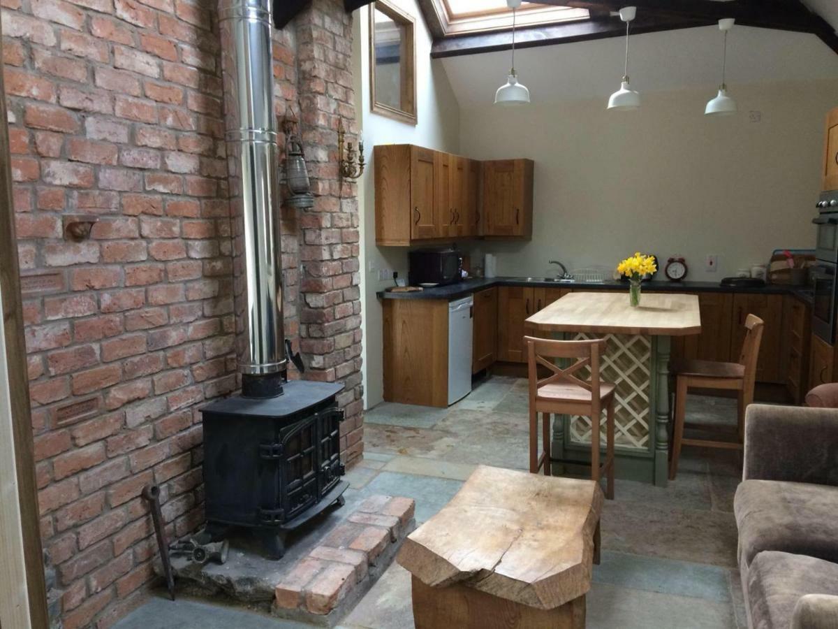 Tracey'S Farmhouse Cottage Belfast Esterno foto