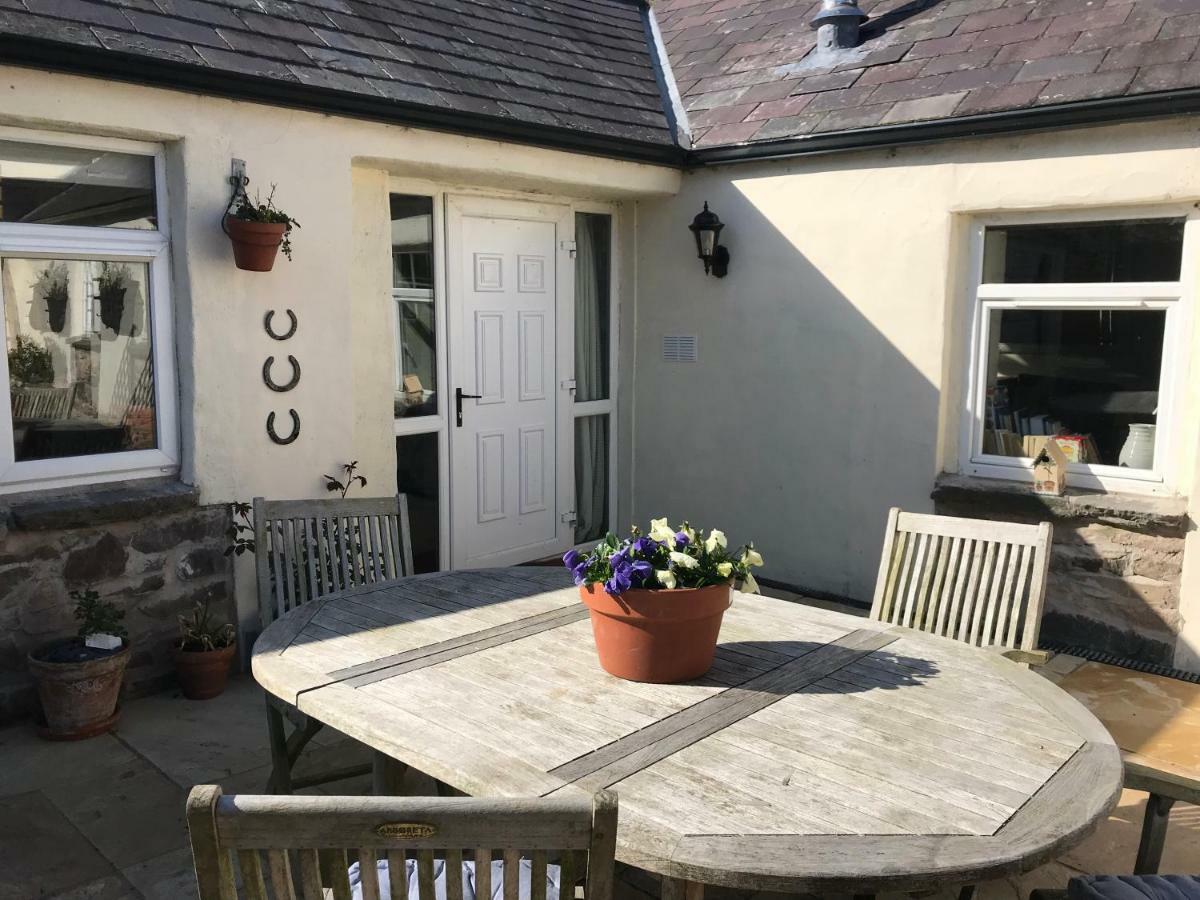 Tracey'S Farmhouse Cottage Belfast Esterno foto